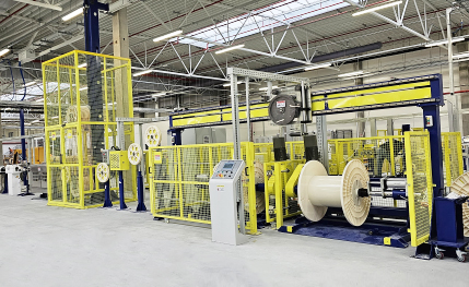 Wire at cable sheath extrusion machine